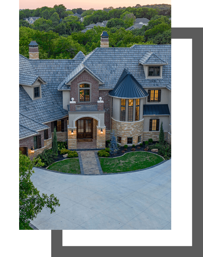 2 A large house with many windows and doors.